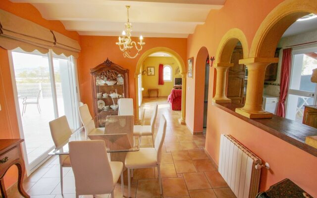 Gema - Pretty Holiday Home in Calpe