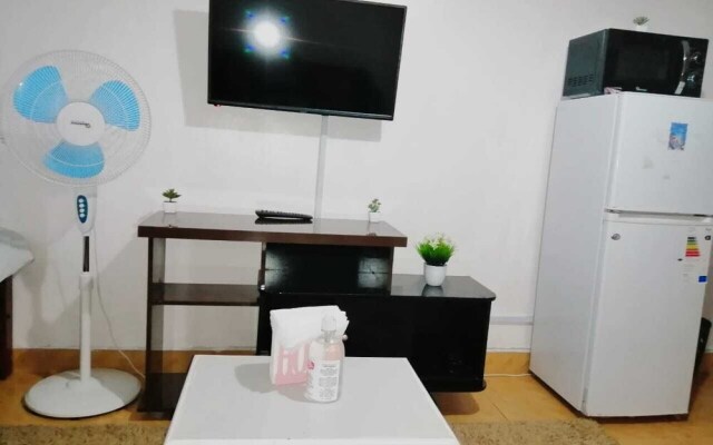 Lux Suites Lumumba  Studio Apartments