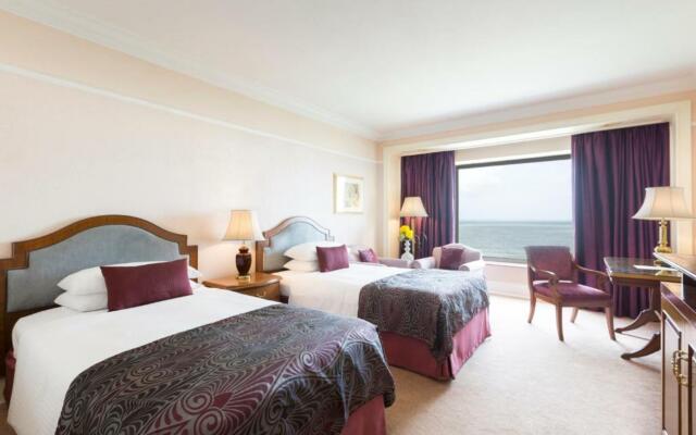 Taj Lands End