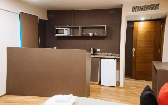 Apart Hotel Quijote by DOT Suites