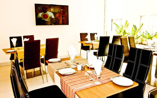 Birdrock Hotel