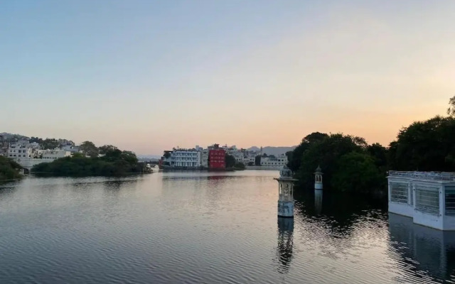 Hotel Natural Lake View