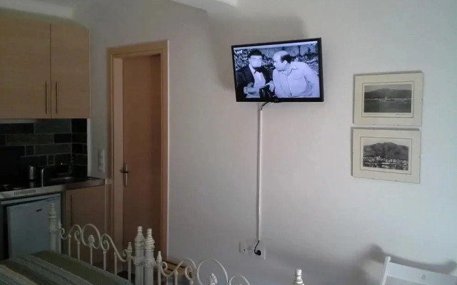 To mpalkoni tis Karistou