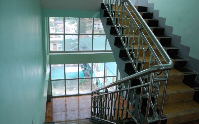 Golden Kalaw Inn