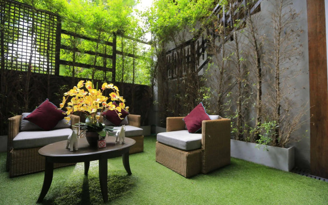 The Peaberry Explorer Hotel
