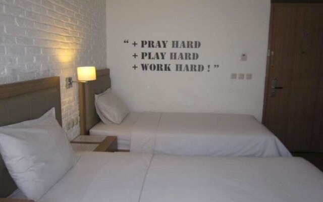 Maxley Hotel