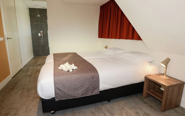 Peaceful Villa in De Koog near Sea