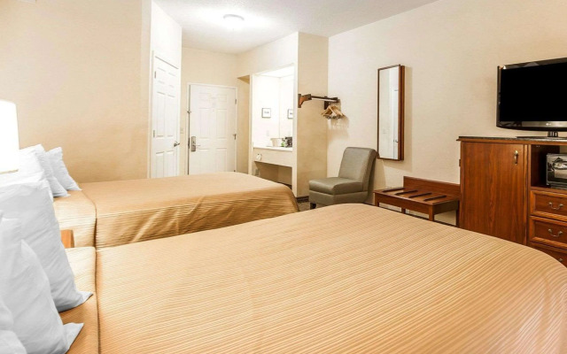 Quality Inn Oak Ridge