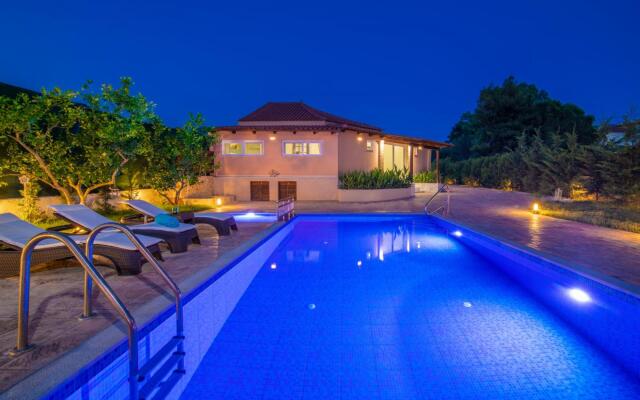 Villa Sophie - Sunny Retreat - Villa Sophie - Sunny Retreat