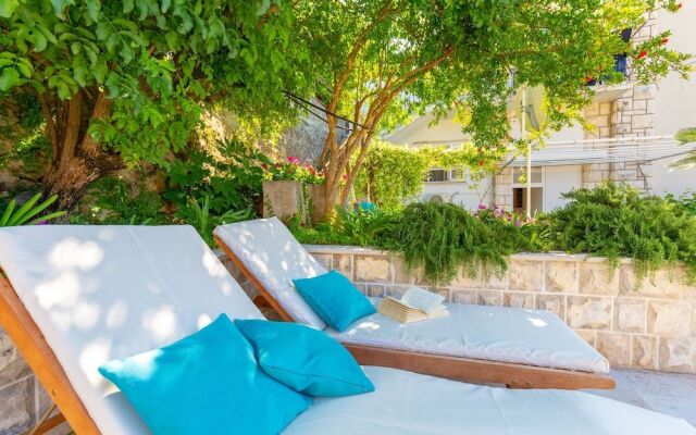 Hedera Estate, Hedera A18