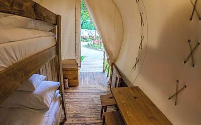 Western Camp Resort