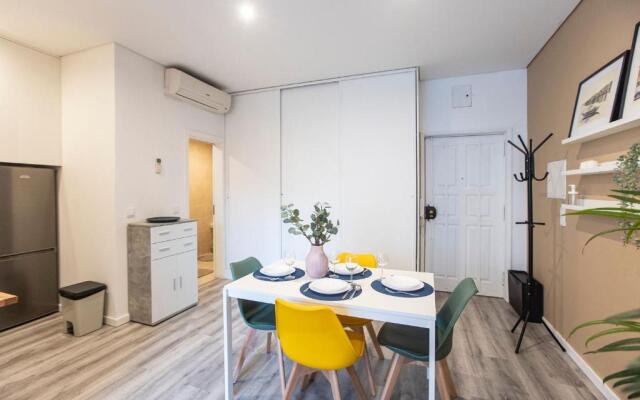 Seaside 1BR Flat w/ AC in Matosinhos by LovelyStay