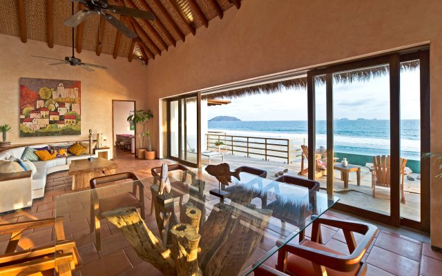 Marea Beachfront Villas