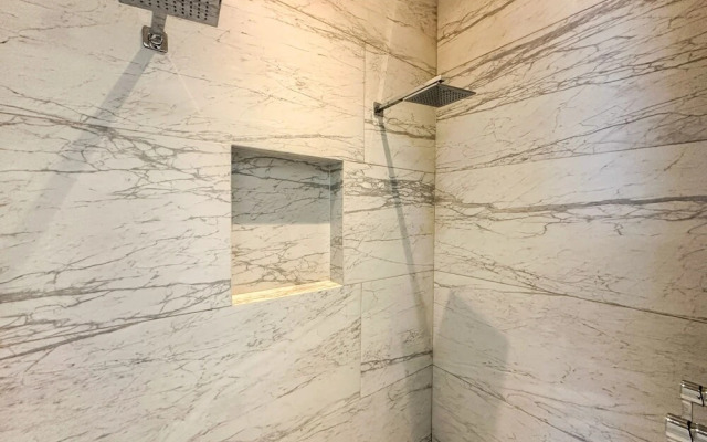 Sandy Beach 2BR Beachfront Getaway