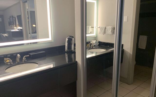 Best Western Plus Executive Suites