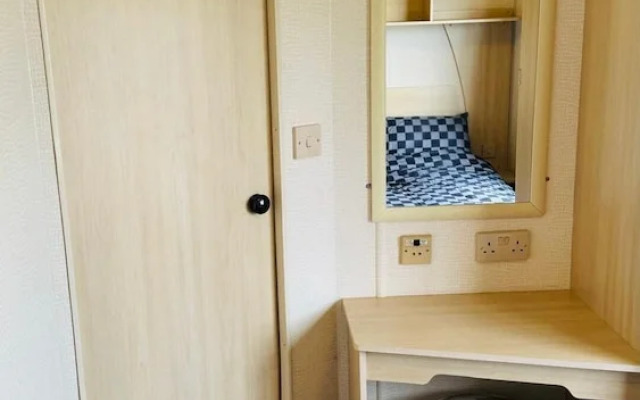 Seaside Charm Carvan in Leys Down on sea