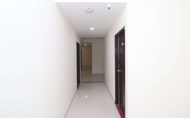 OYO 24051 Flagship Shubh Inn Gomti Nagar
