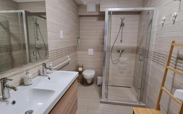 BIBI Terasz Apartman