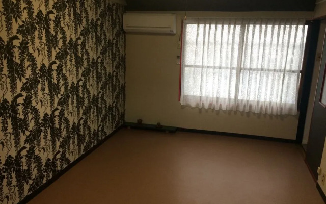 Tsuruhashiy Apartment
