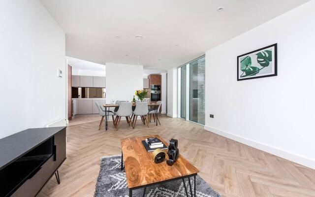 Brand New 3BR Apartment in City Centre