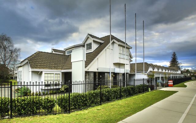 Lake Rotorua Hotel