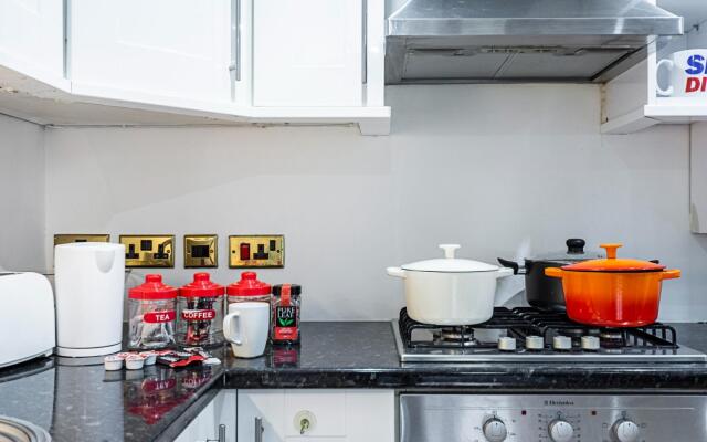 London 2 Bed Apartment With Free Wifi
