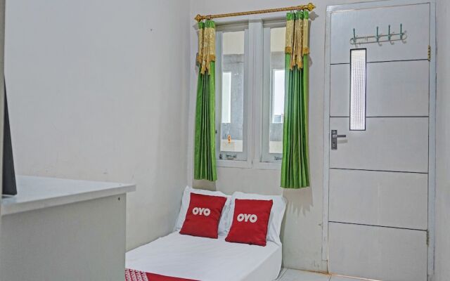OYO Life 92684 Kost Mutiara Nirwana