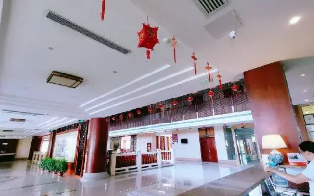 Kedu International Hot Spring Hotel