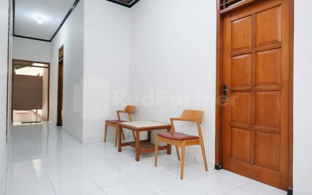 Griya Asri Guest House RedPartner