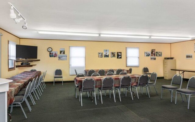 Atlantic Shores Inn and Suites