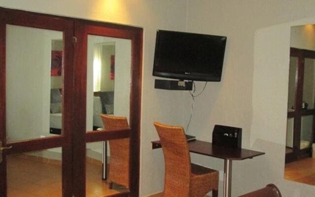Nomndeni Celokuhle Hotel