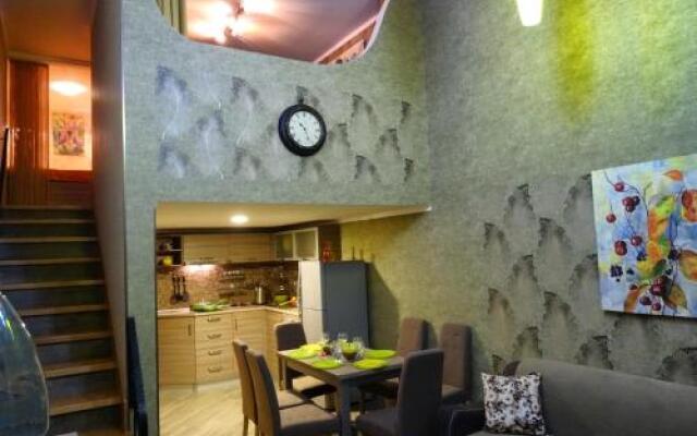 Orbi Residence 210