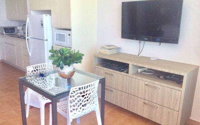 Stella Maris Beach Front Apartment