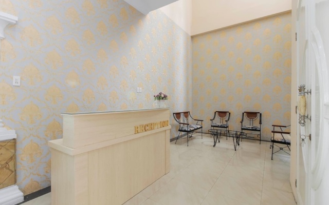 RedDoorz near Grand Palladium – Guest Rooms – Medan