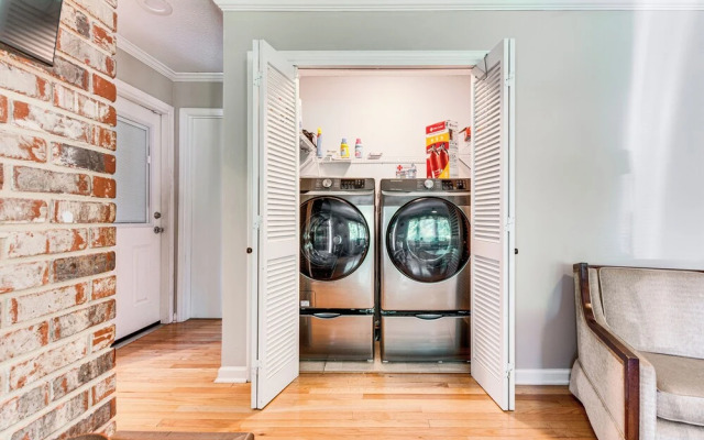 Stonecrest Family Home: Close to Panola Mountain!