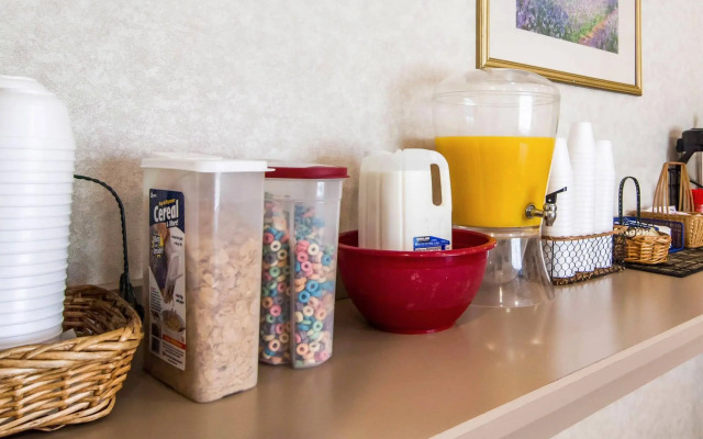 Rodeway Inn Salem Northgate