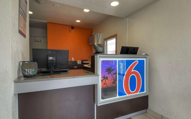 Motel 6 El Monte, CA - Los Angeles