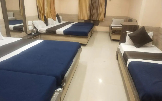 Hotel Sai Laxmi
