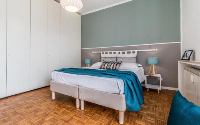 JOIVY Modern 1-Bed Flat W/Balcony