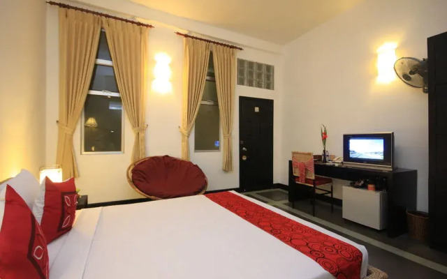 Frangipani Villa-90s Hotel