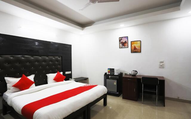 OYO 567 Hotel Royal Stay Inn