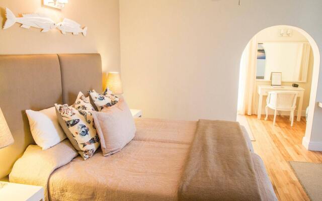 Milkwood Manor on Sea Hotel