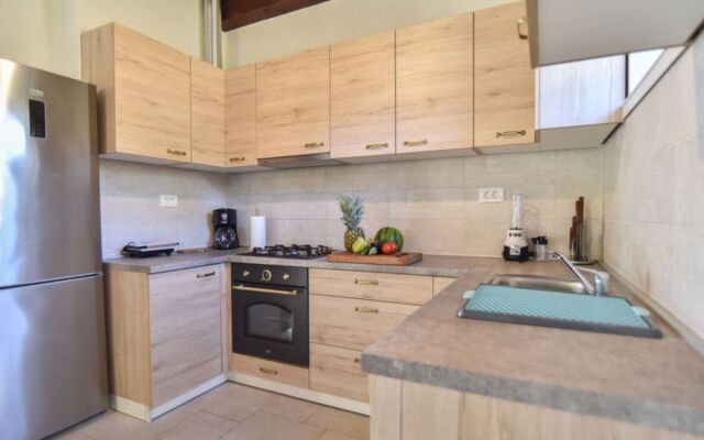 House Mate Ceko Zadar/Sukošan