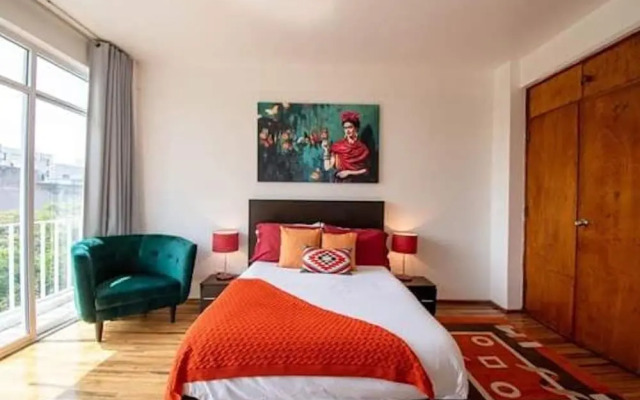 Roma Sur Balcony Apartments - Family Friendly