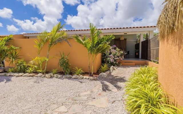 NEW 1BR Apartment Private Pool