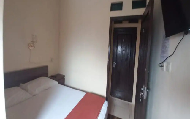 OYO 93668 Buah Batu Guest House