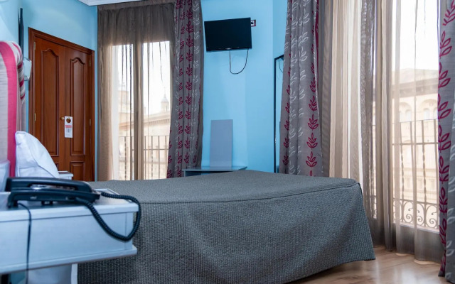 Tibur Hotel