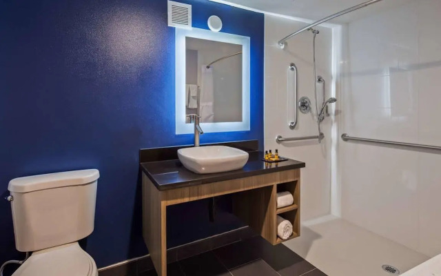 M Hotel & Conference Center