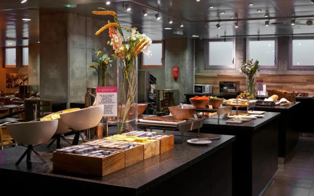 CABINN Metro Hotel