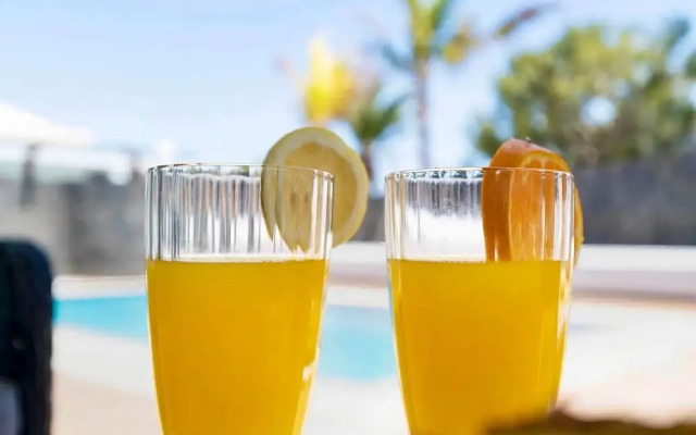 Belvilla by OYO Villa A